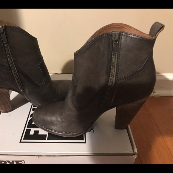 Frye Madeline short Boot - Picture 6 of 6